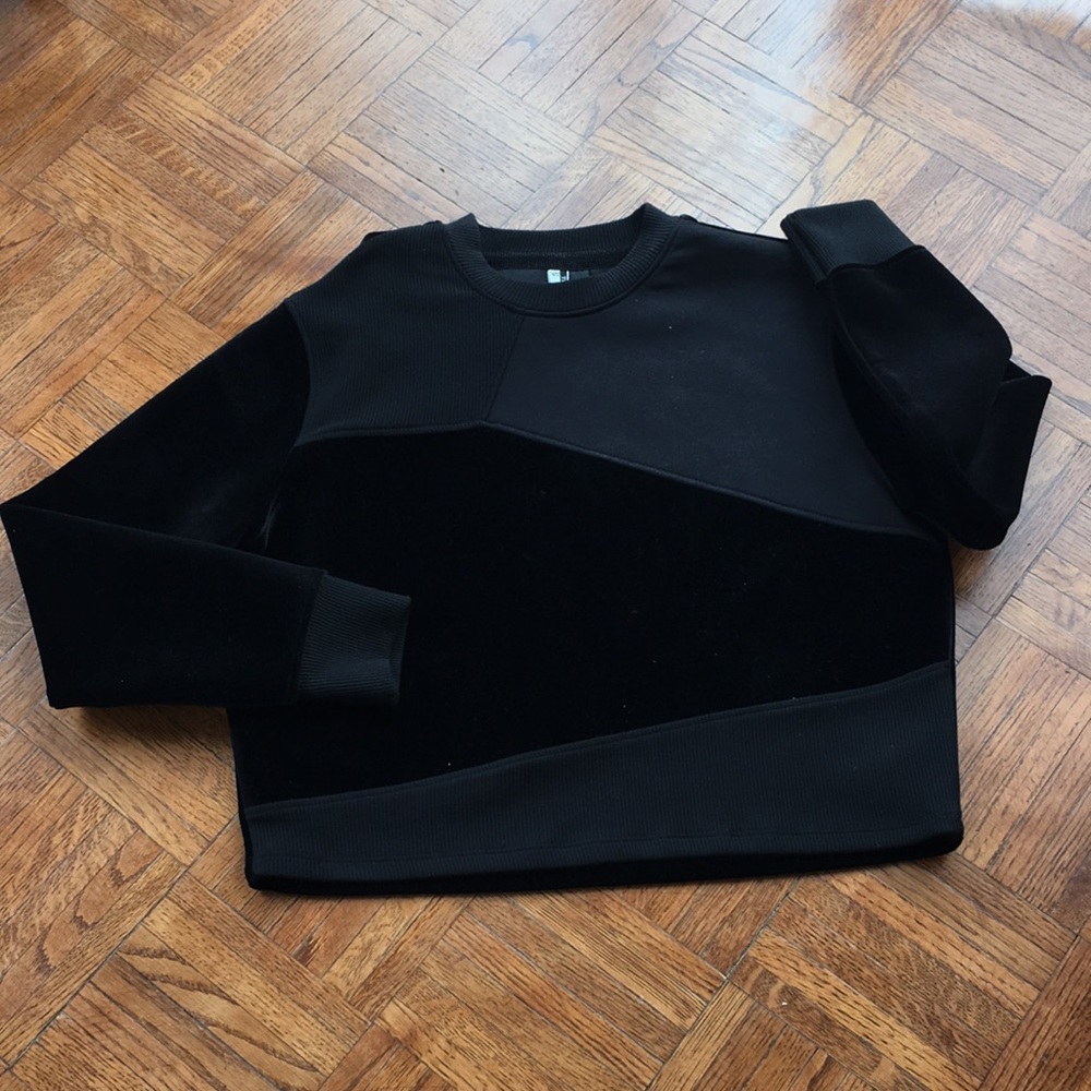 Topshop Cropped Sweat shirt- 4 NWOT